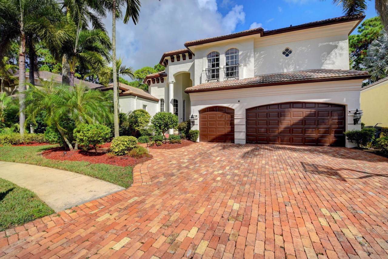 6710 Royal Orchid Circle - Photo 1