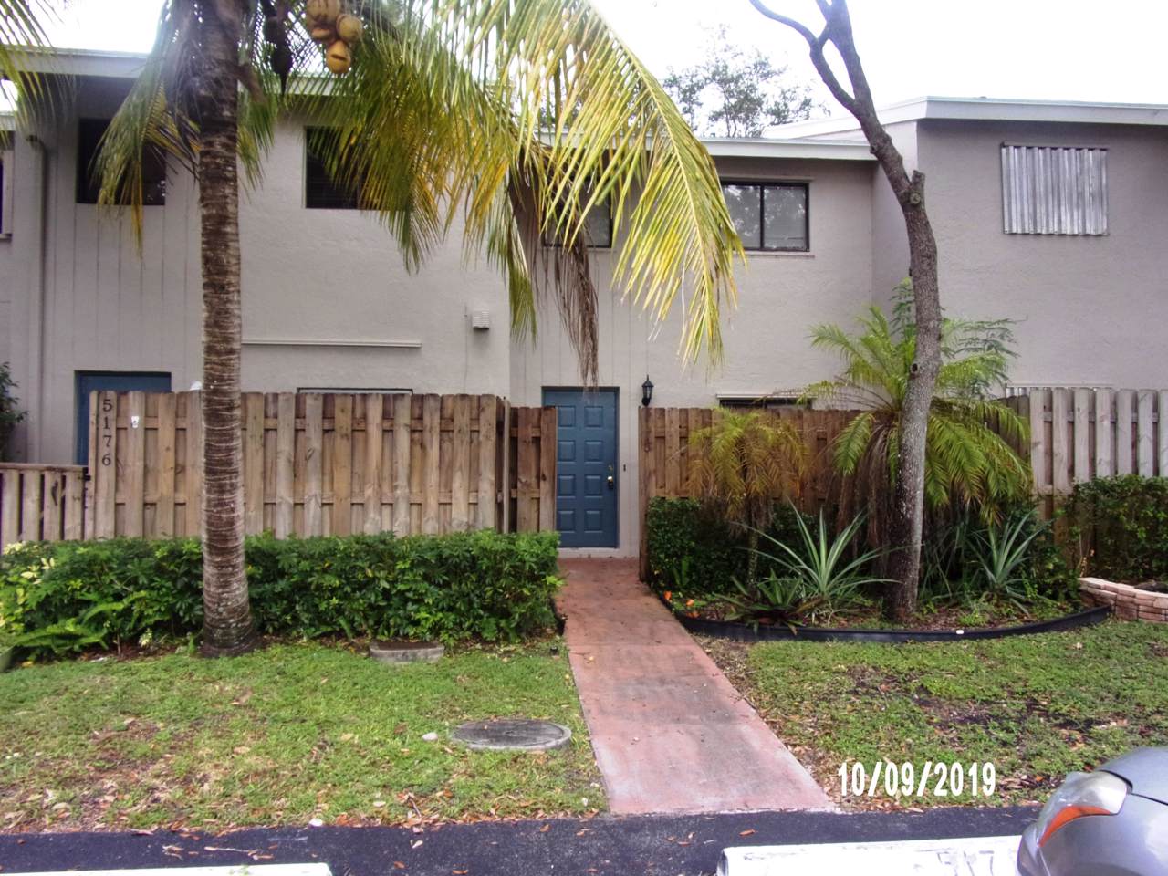 5178 University Drive - Photo 1