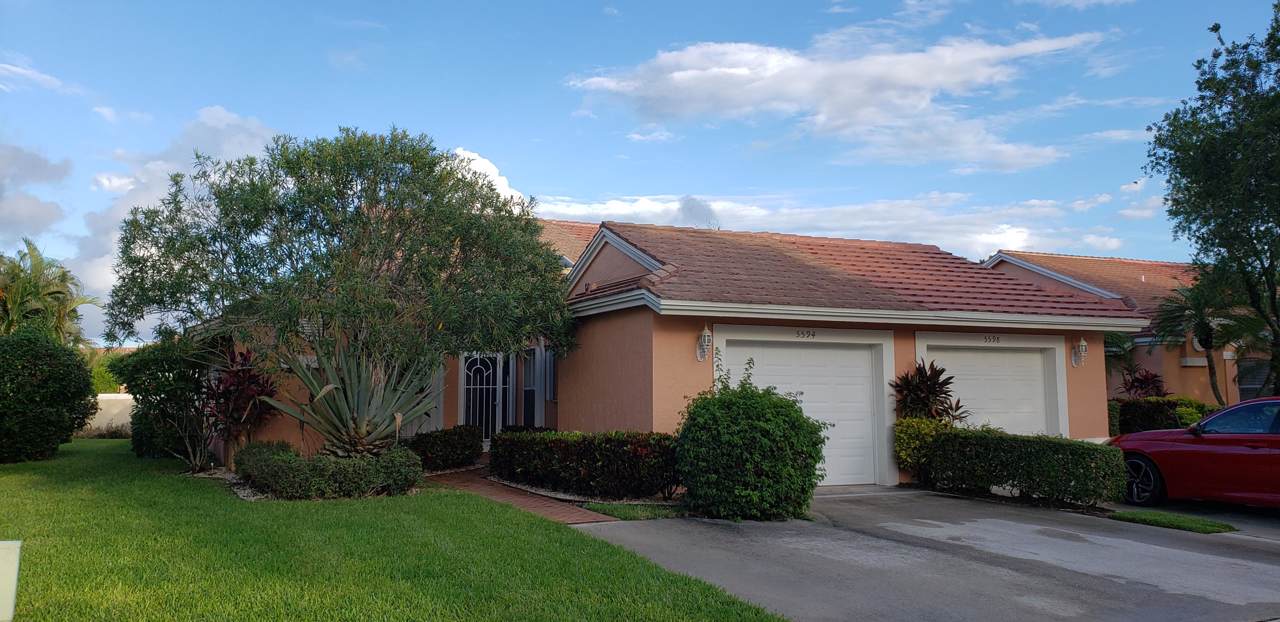 5594 Royal Lake Circle - Photo 1