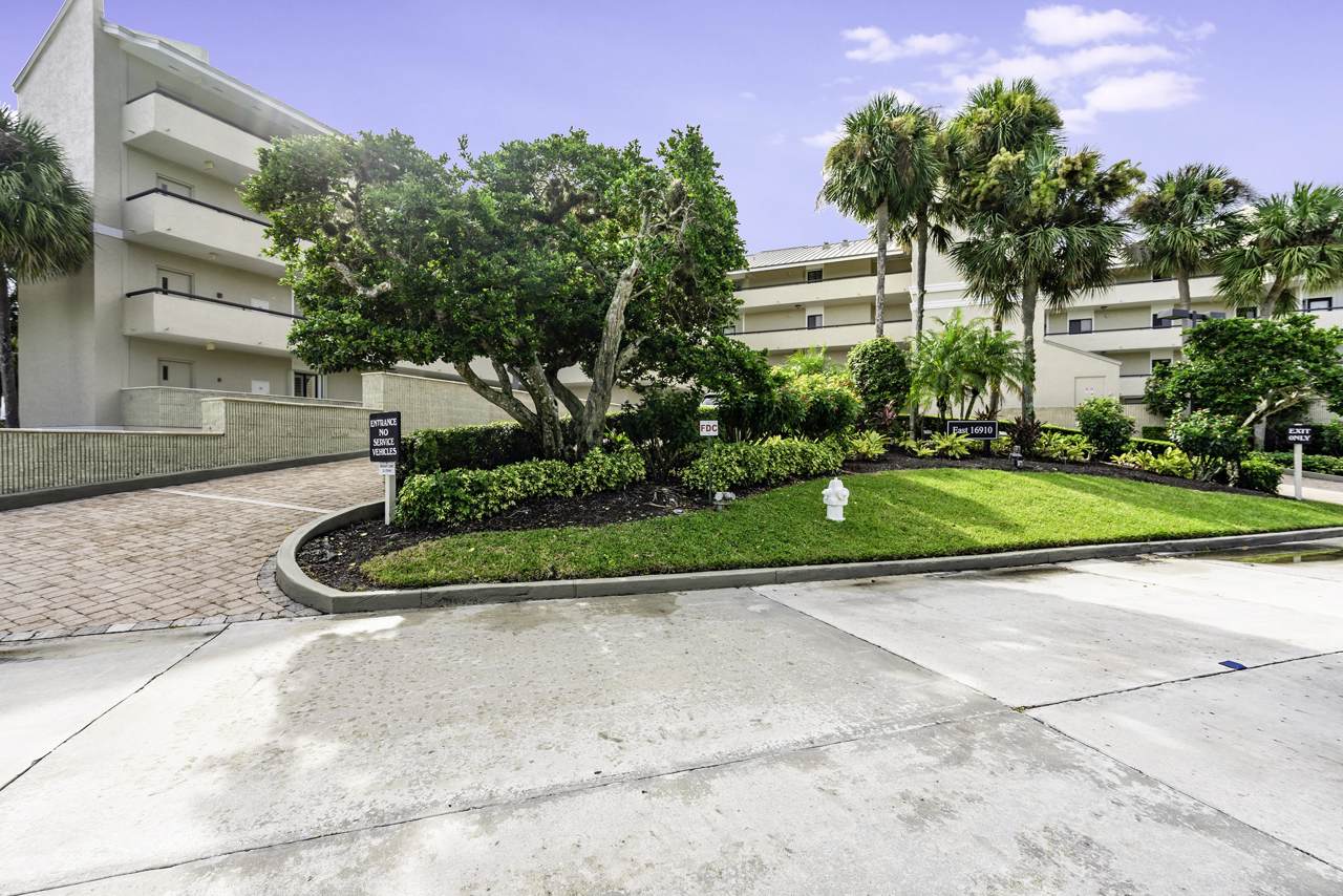 16910 Bay Street - Photo 1