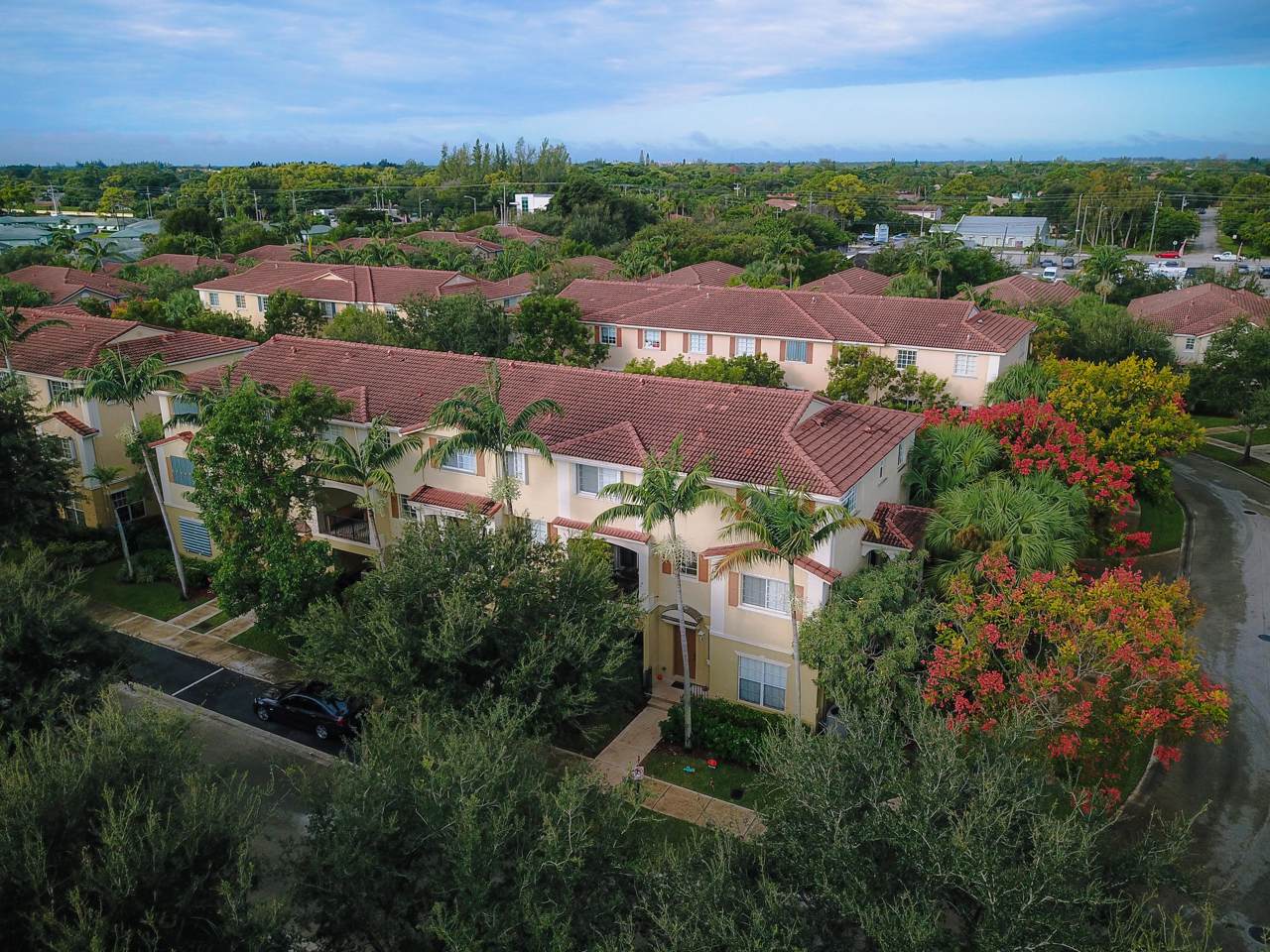 1422 Wickham Circle - Photo 1