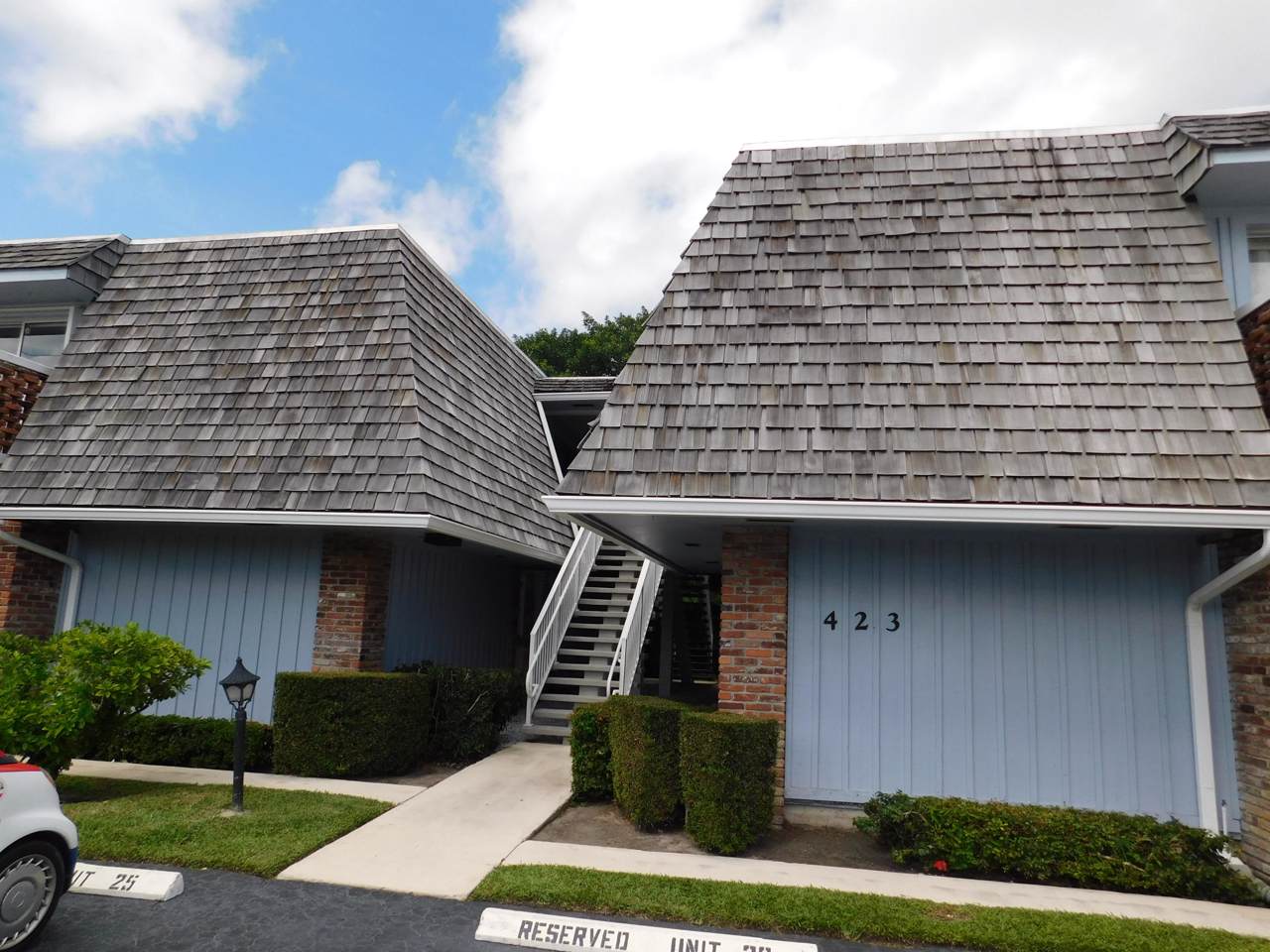 423 Pine Tree Court - Photo 1 423 Pine Tree Court - Photo 1