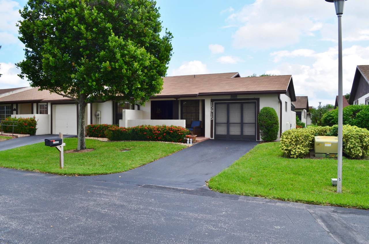 15915 Laurel Oak Circle - Photo 1