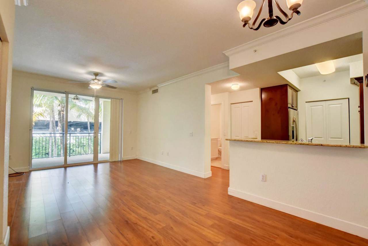 1 Rennaisance Way - Photo 1