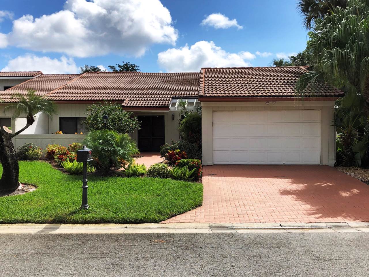 30 Glens Drive - Photo 1