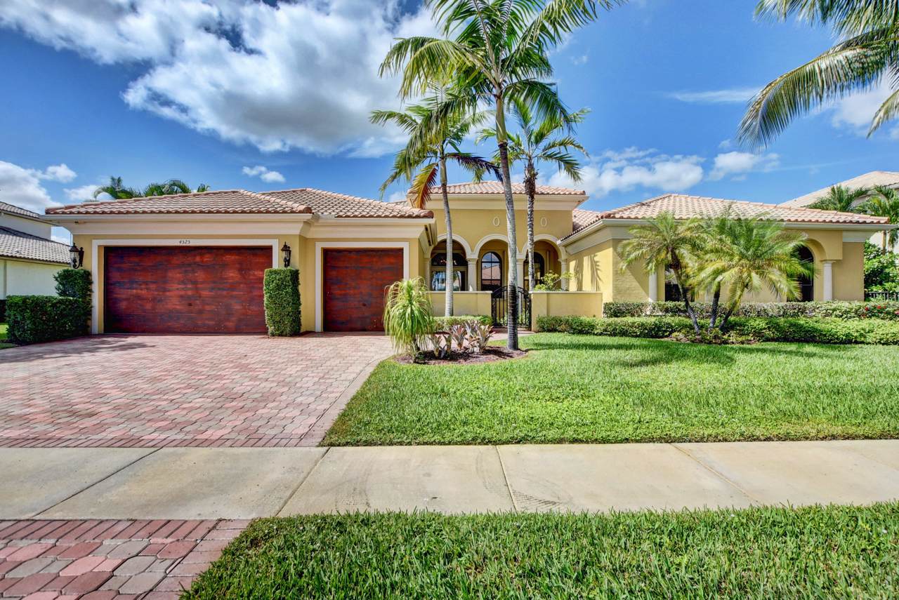 4525 Island Reef Drive - Photo 1