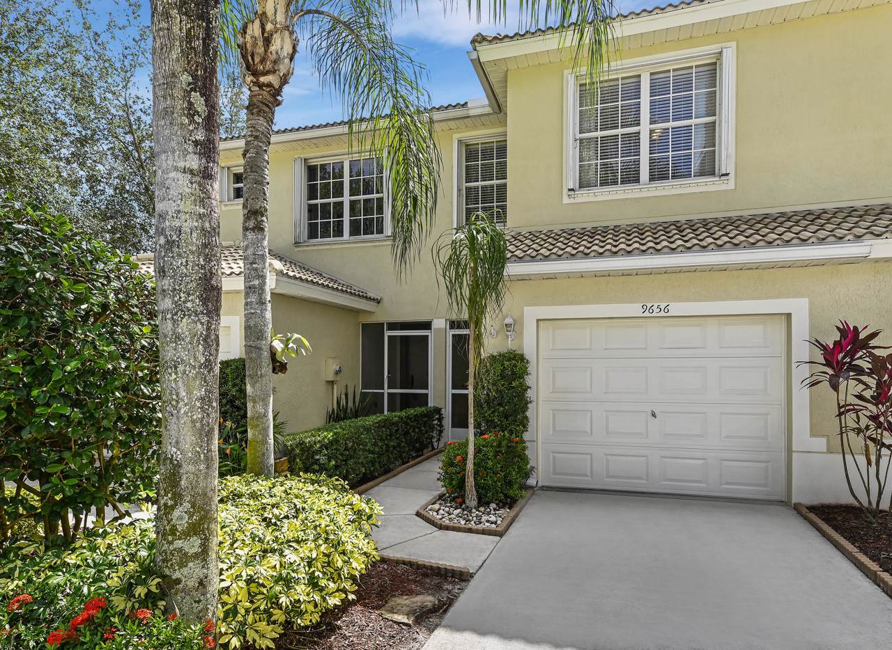 9656 Lago Drive - Photo 1