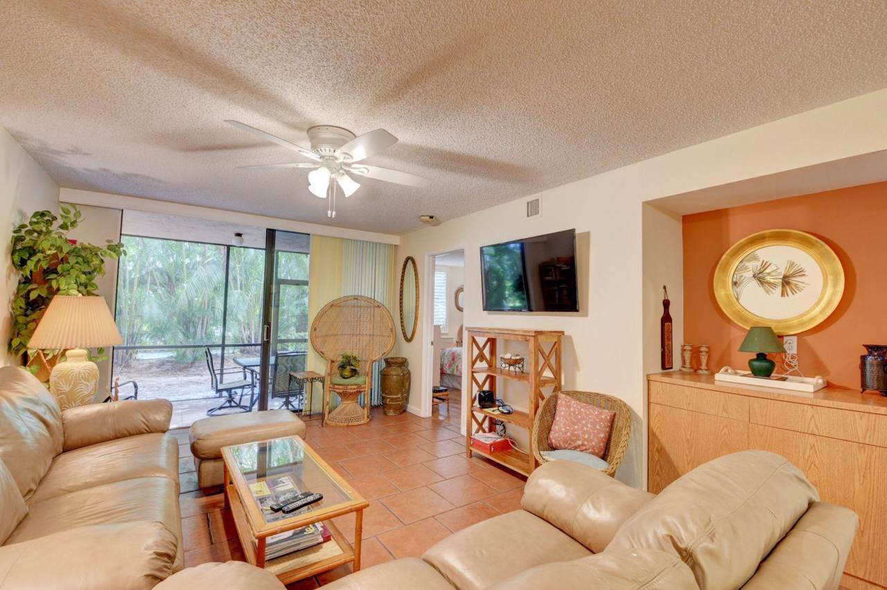 600 Egret Circle - Photo 1
