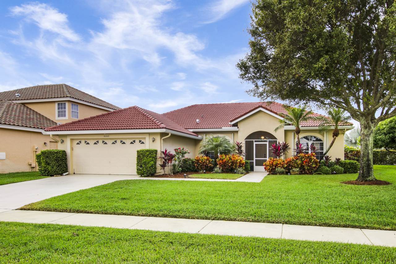 6265 Floridian Circle - Photo 1