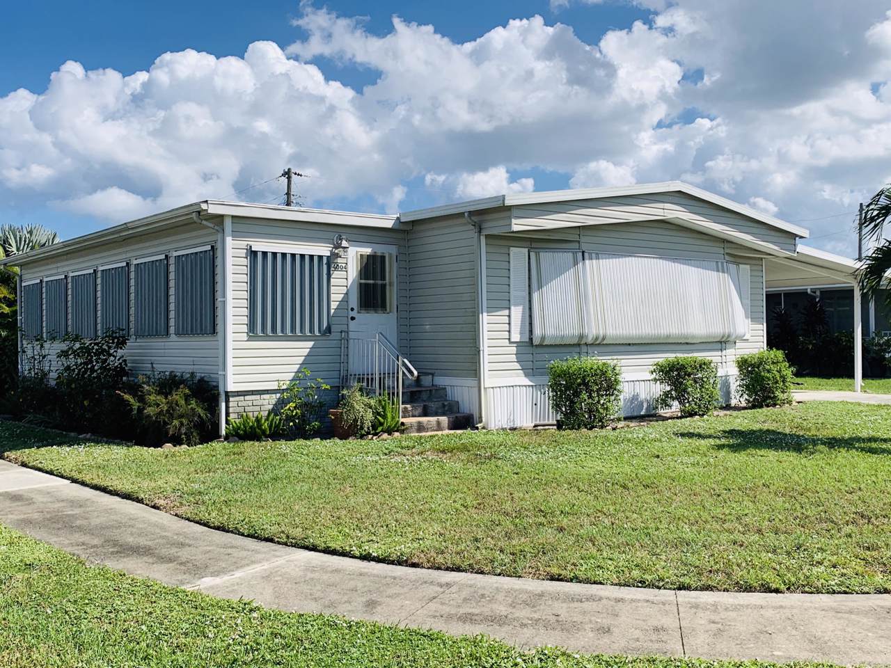 4004 Sandpine Circle - Photo 1