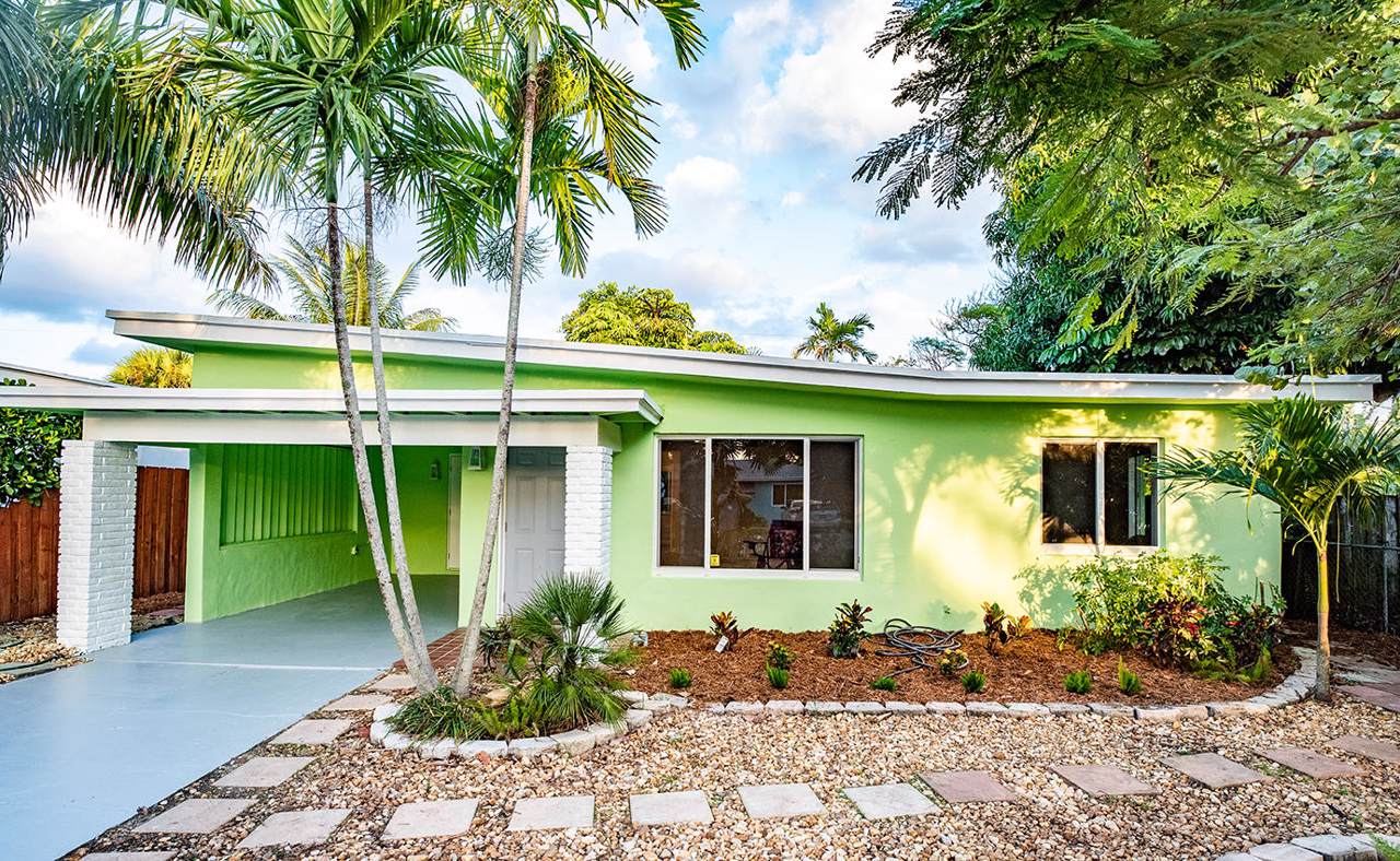 1622 Palmway - Photo 1