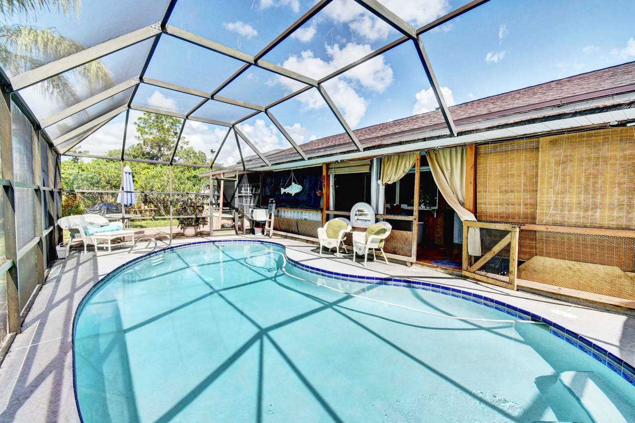 2426 Cameo Boulevard - Photo 1