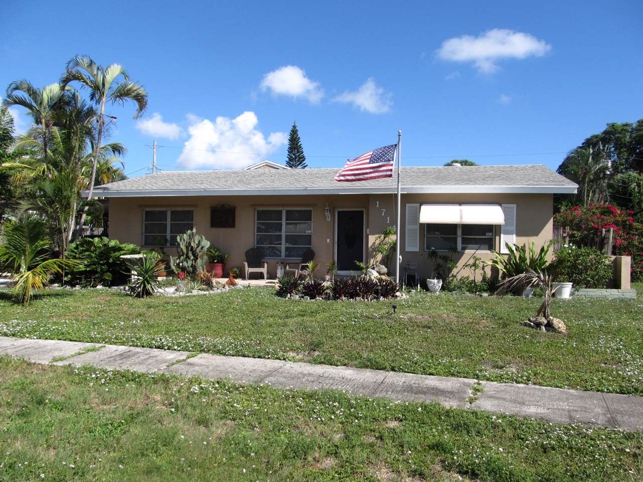 1714 Katherine Court - Photo 1