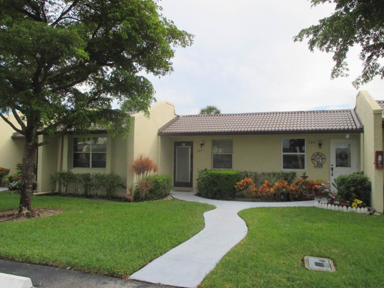 184 Lake Meryl Drive - Photo 1