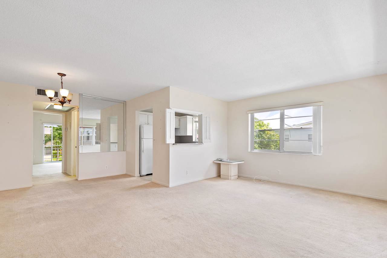 362 Sheffield - Photo 1
