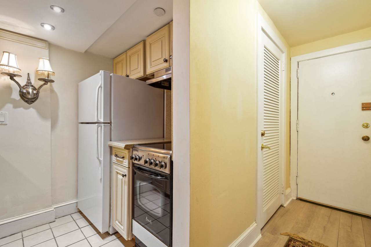 235 Sunrise Avenue - Photo 1