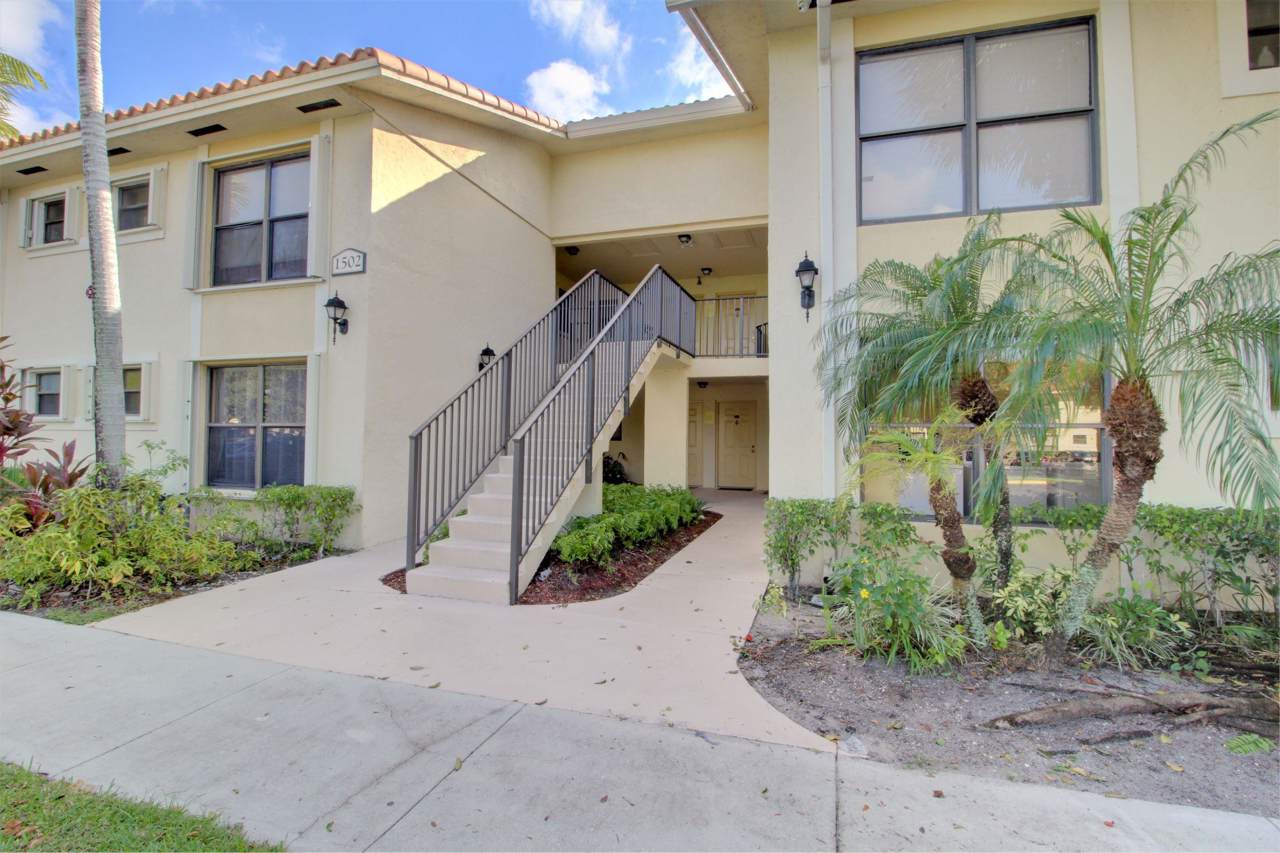 1502 Lake Crystal Drive - Photo 1