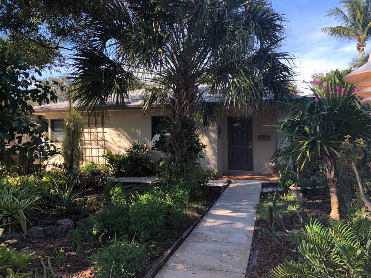 609 Allen Avenue - Photo 1