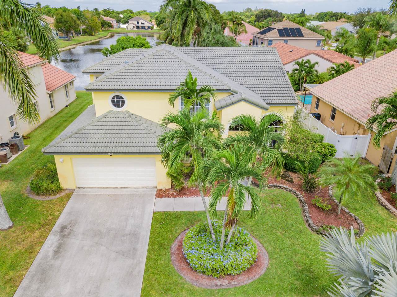 5528 Descartes Circle - Photo 1