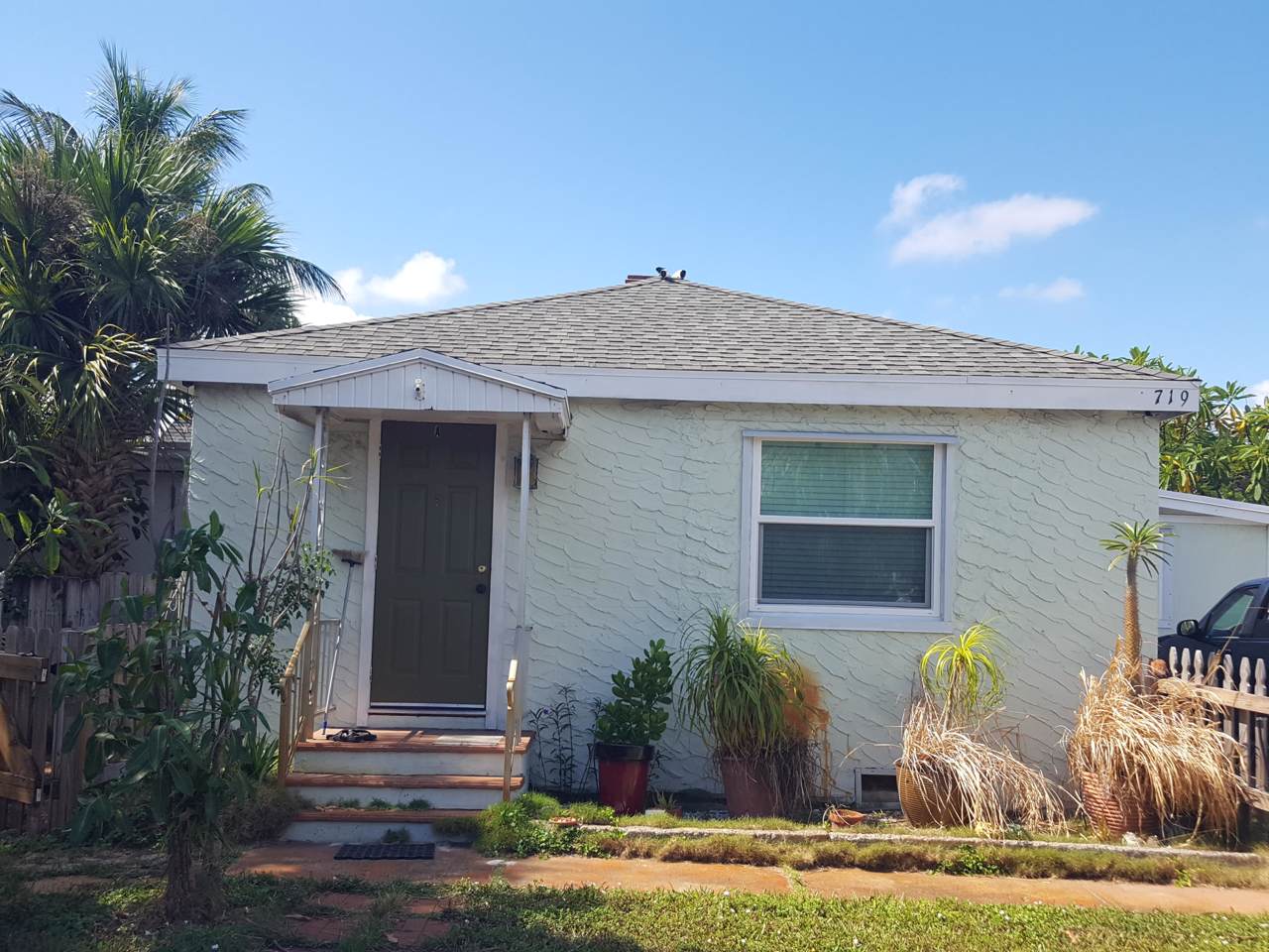 719 5th Street - Photo 1