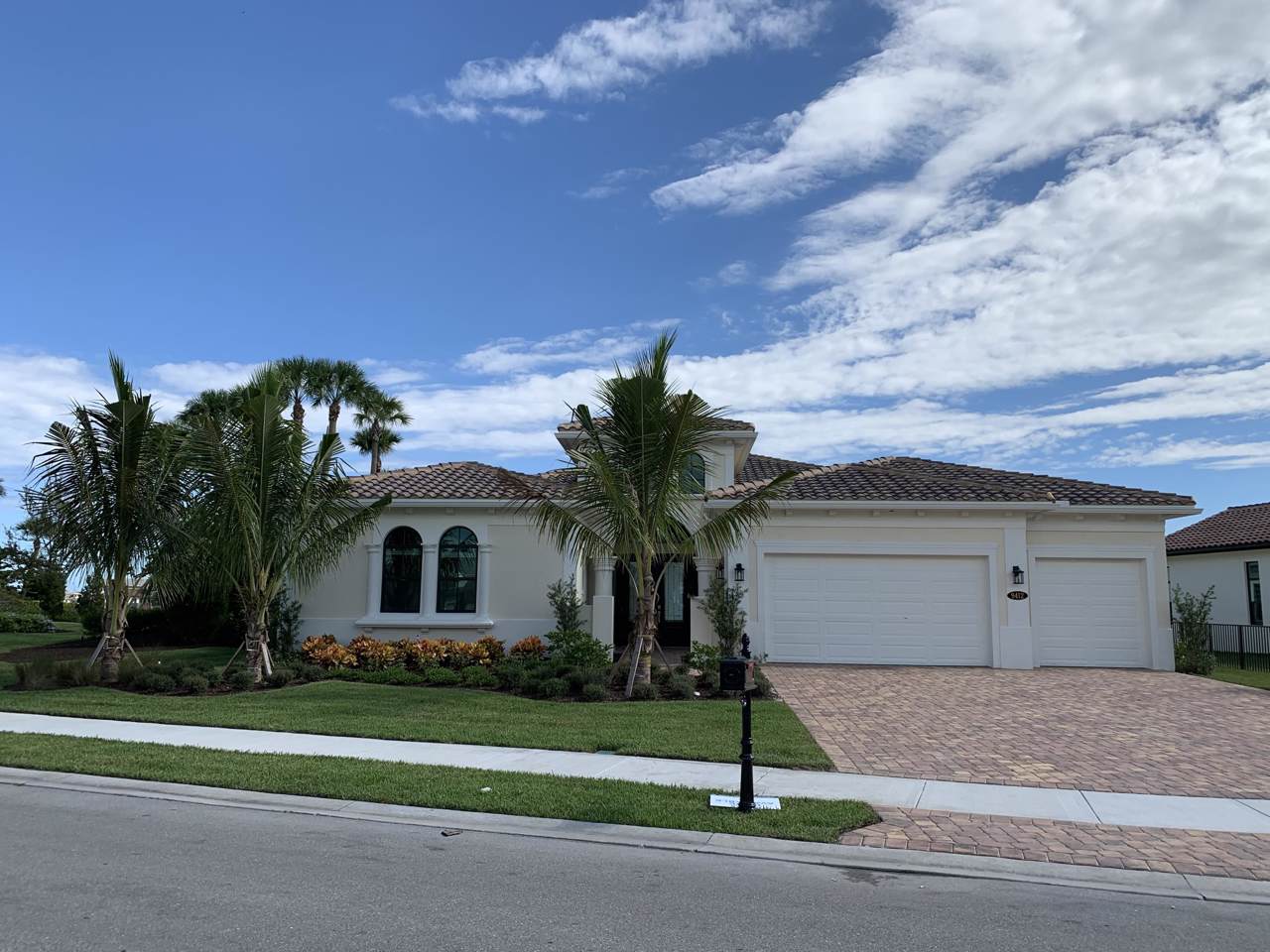 9412 Grand Prix Lane - Photo 1