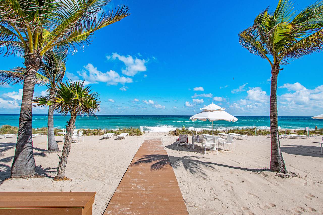 170 Ocean Boulevard - Photo 1