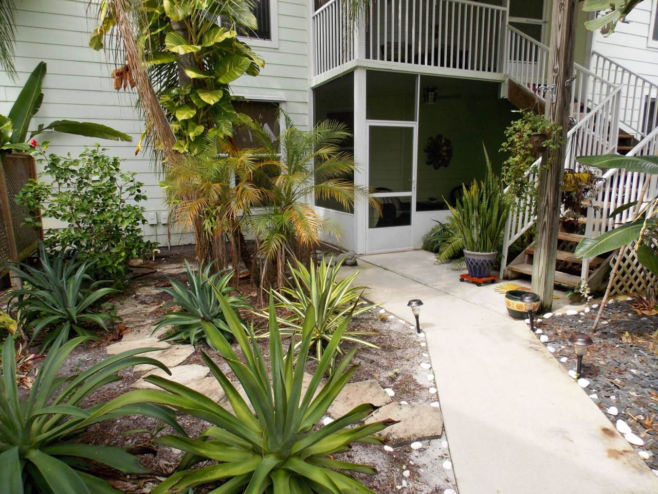 1806 Hideaway Circle - Photo 1