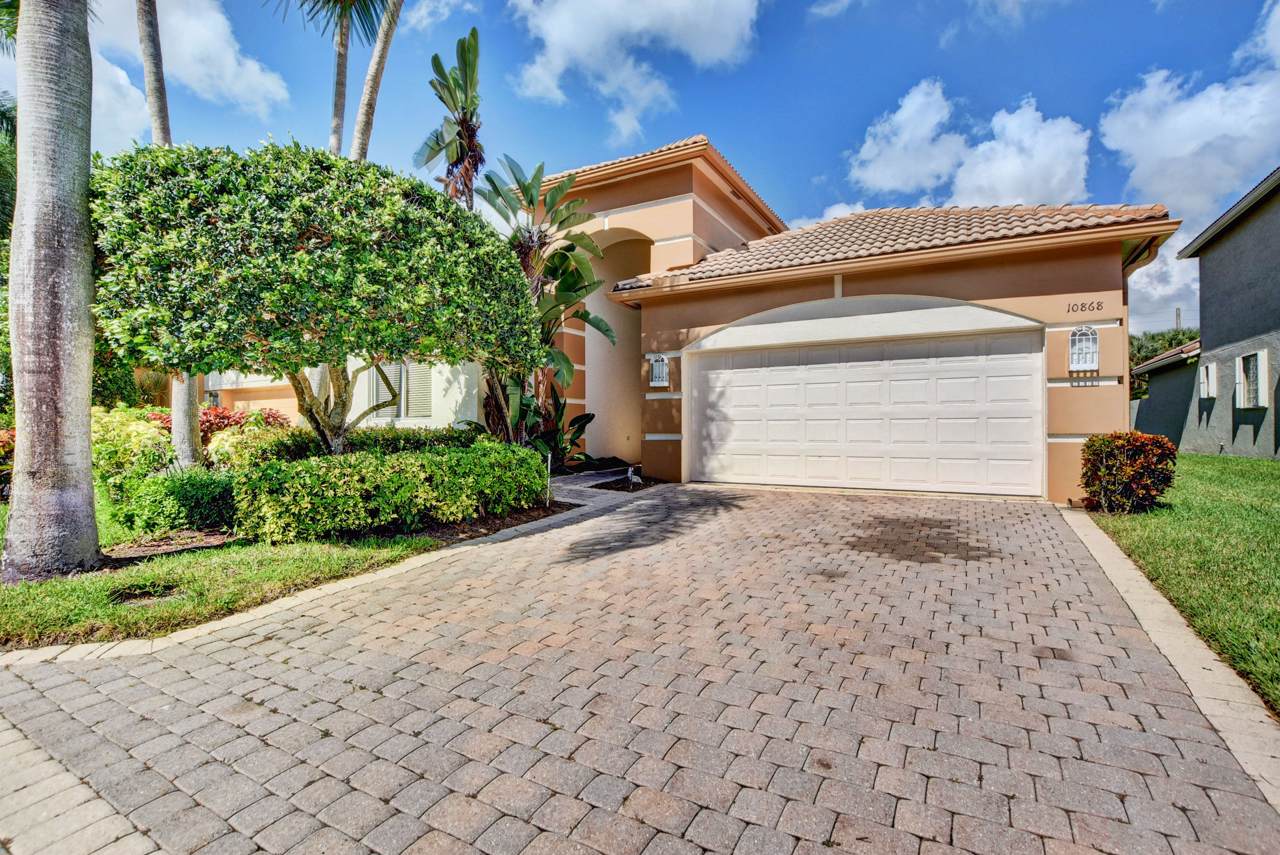 10868 Grande Boulevard - Photo 1