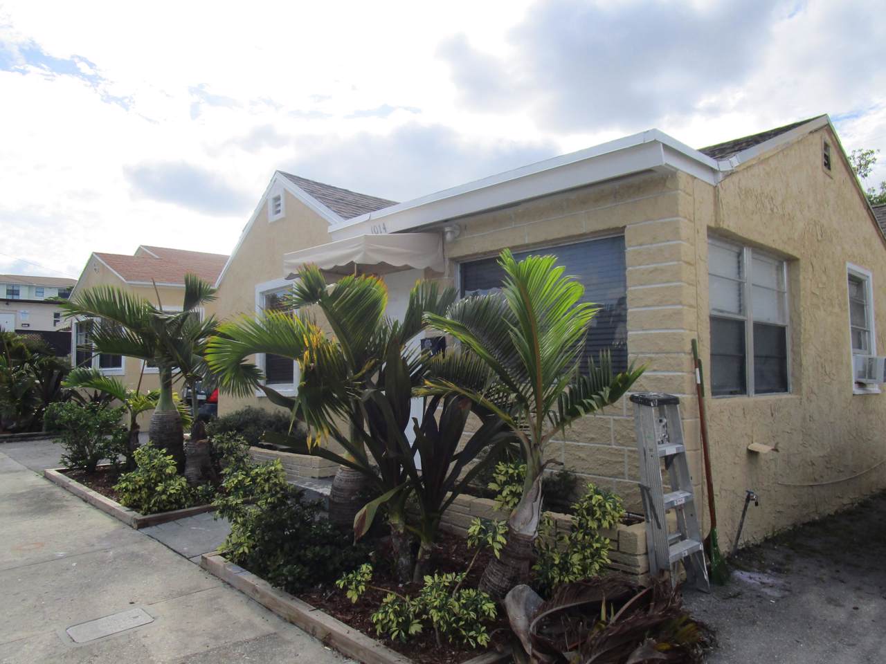 1014 18th Street - Photo 1