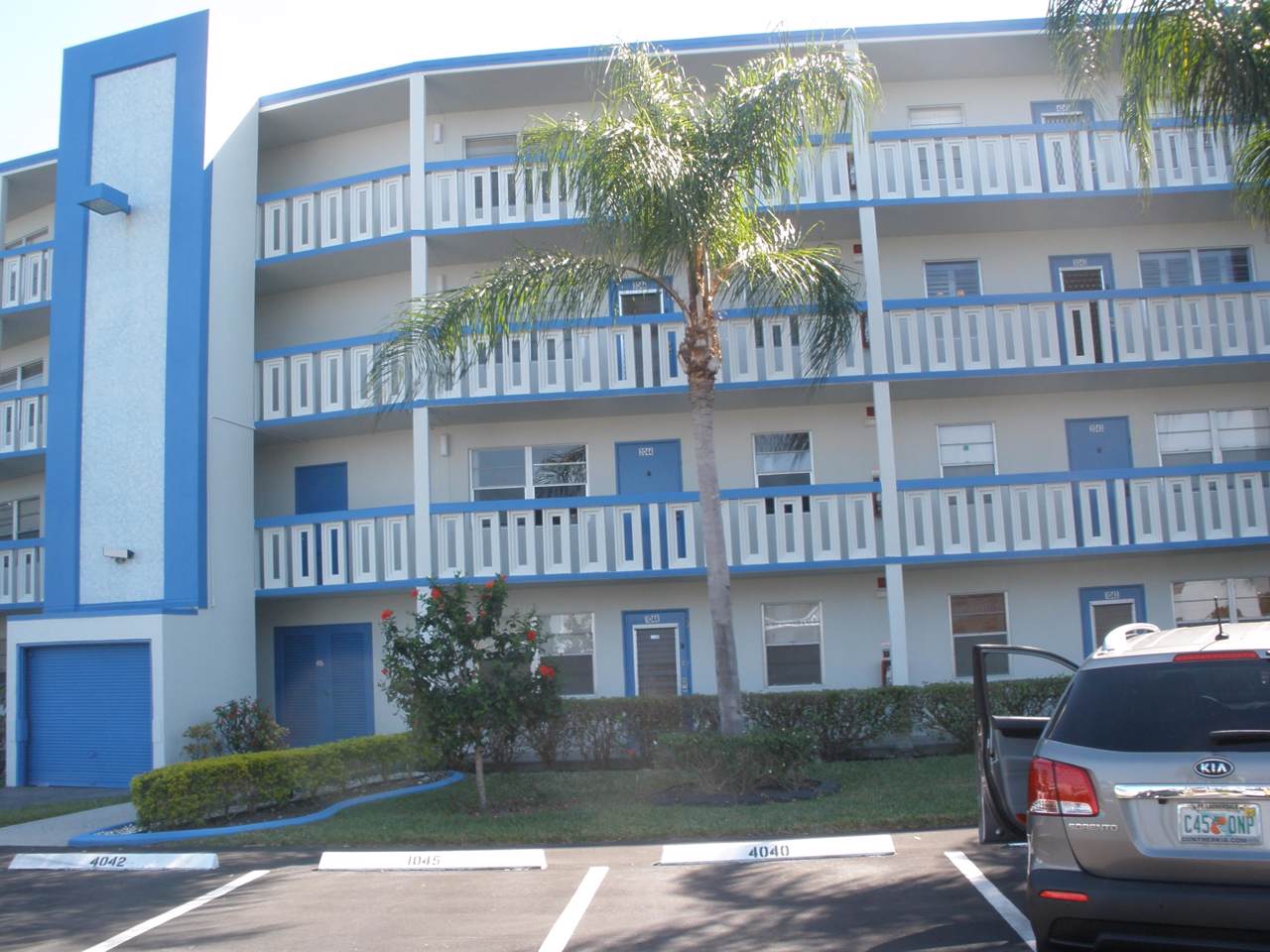 3012 Rexford A - Photo 1