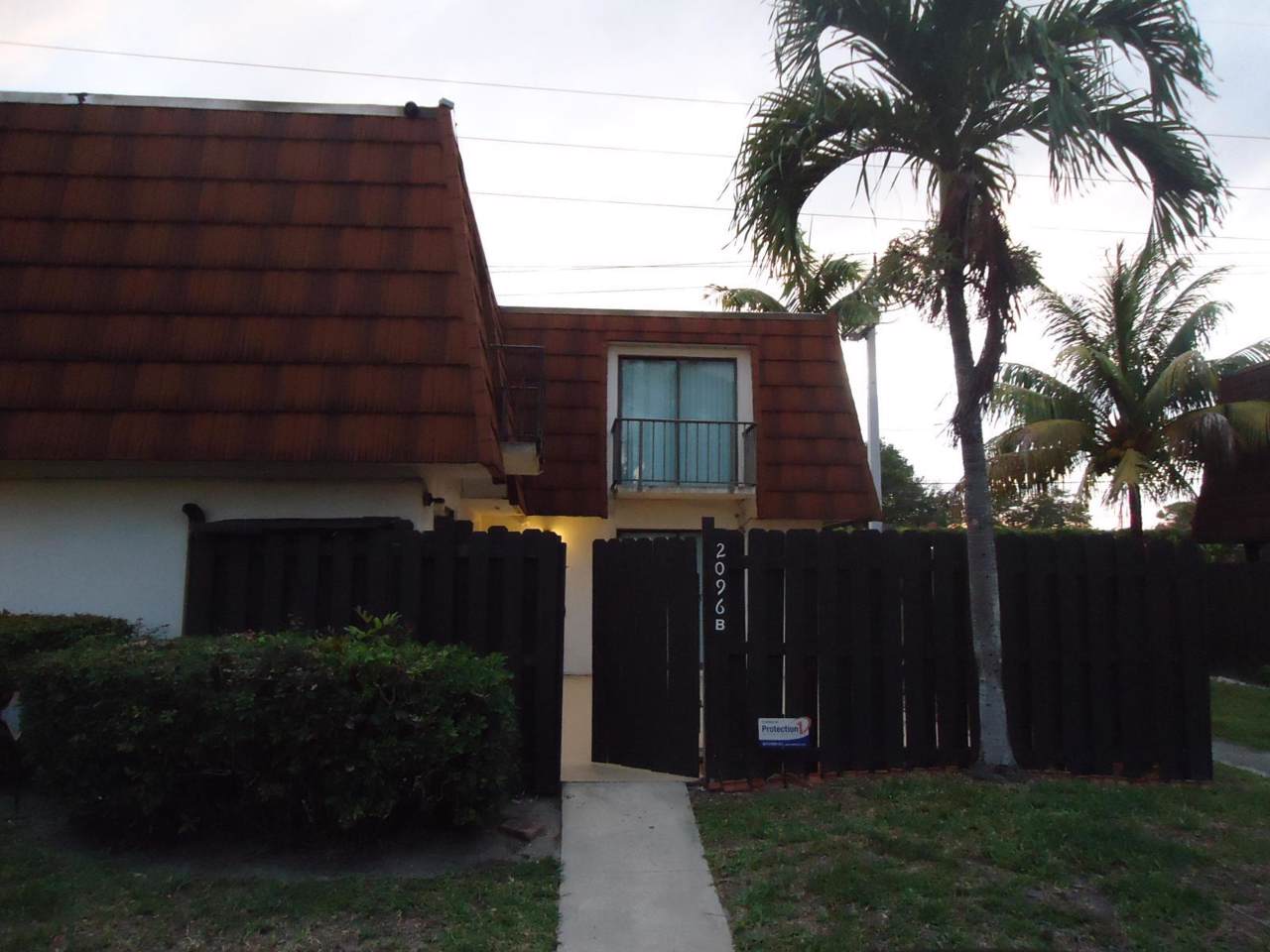 2096 White Pine Circle - Photo 1