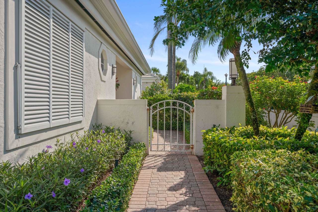 3101 Captains Way - Photo 1