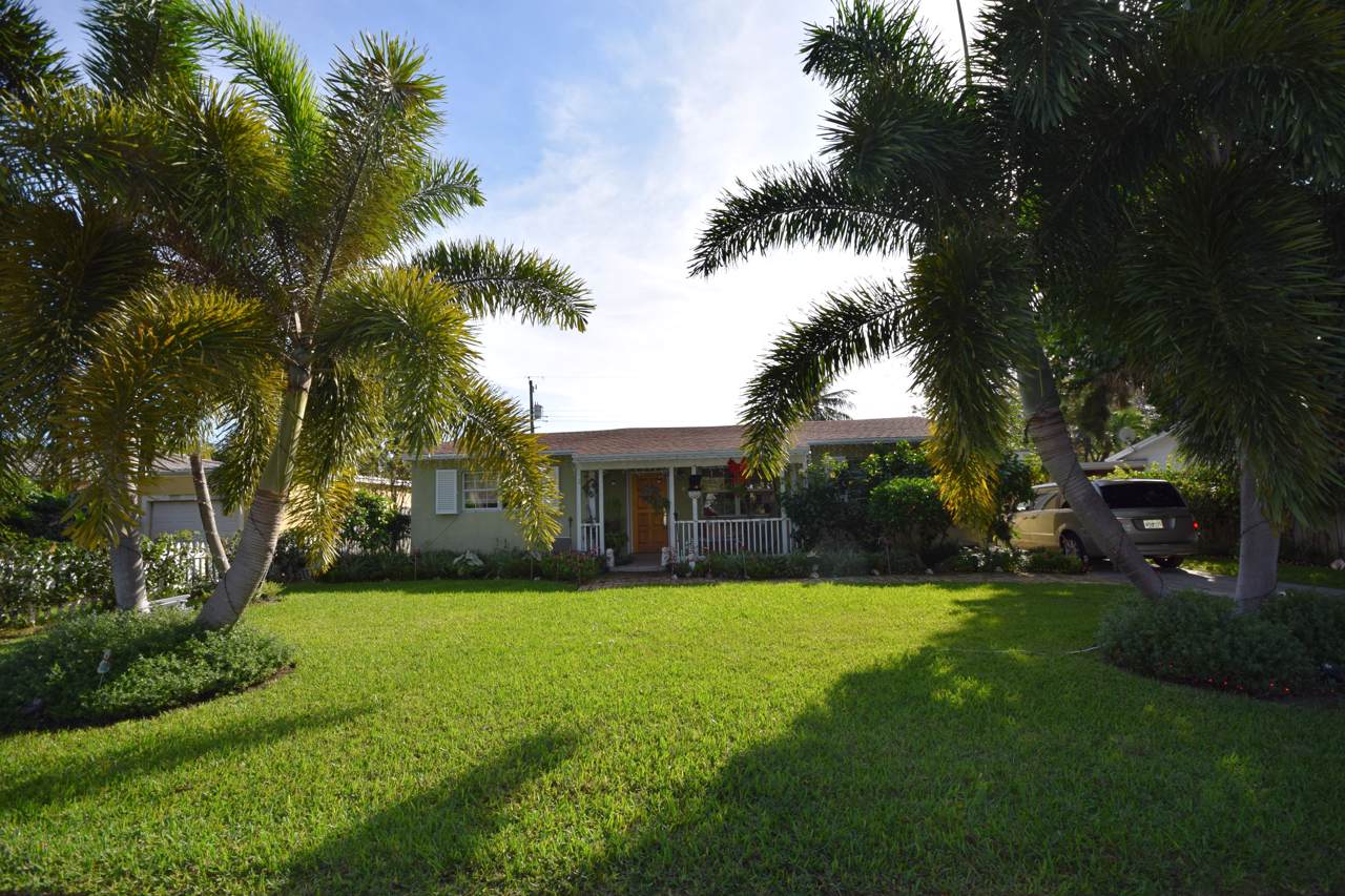 14 Swinton Circle - Photo 1