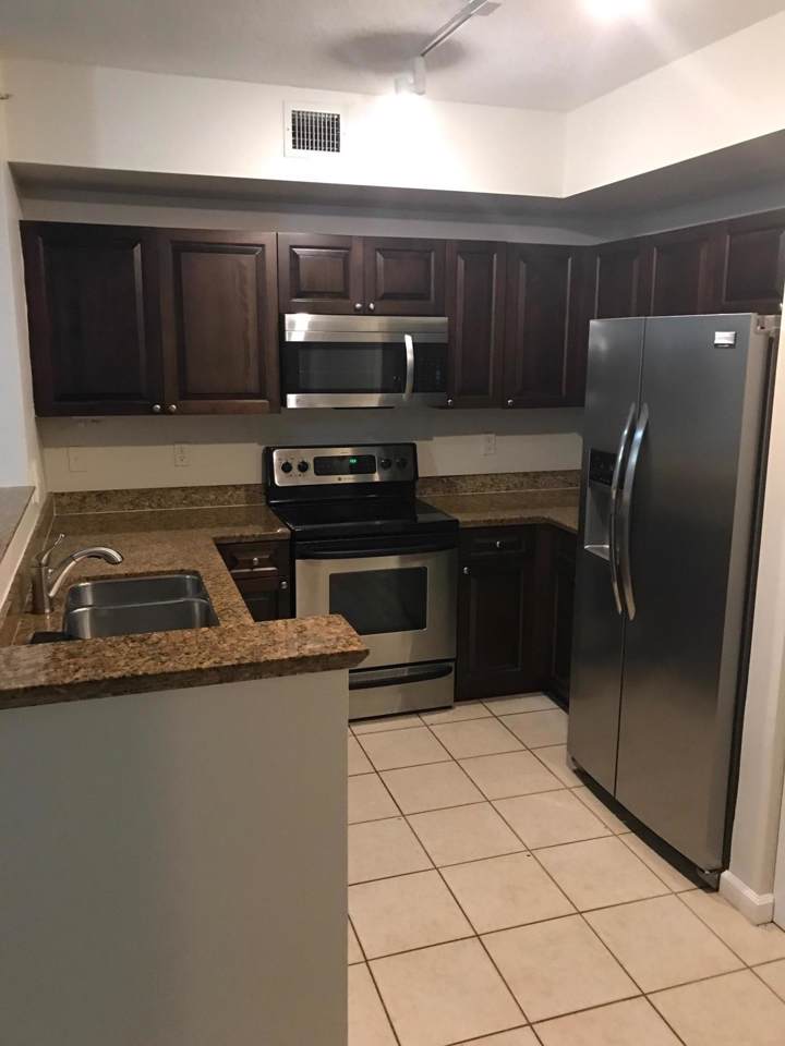 580 Sapodilla Avenue - Photo 1 580 Sapodilla Avenue - Photo 1