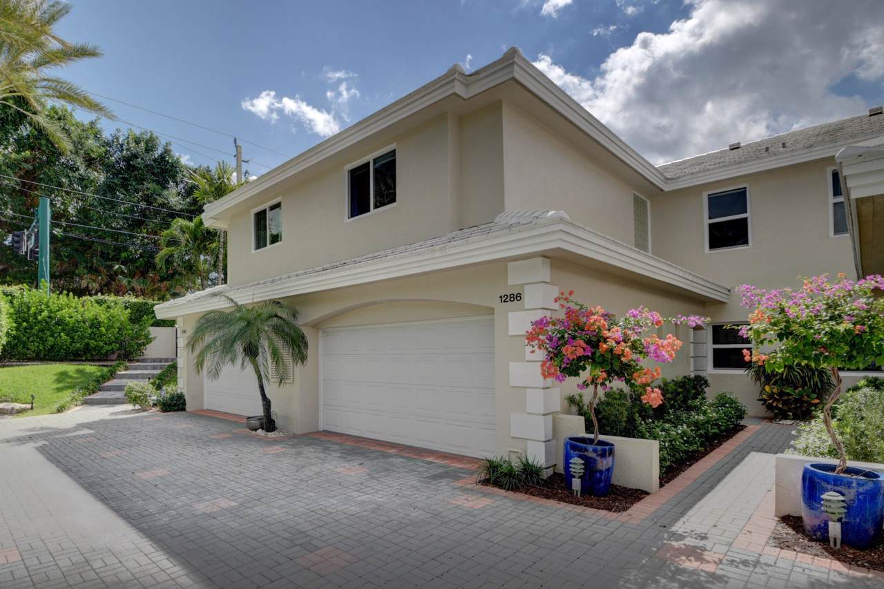 1286 George Bush Boulevard - Photo 1