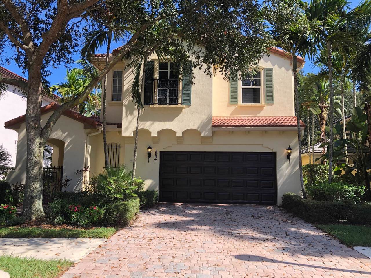 884 Taft Court - Photo 1