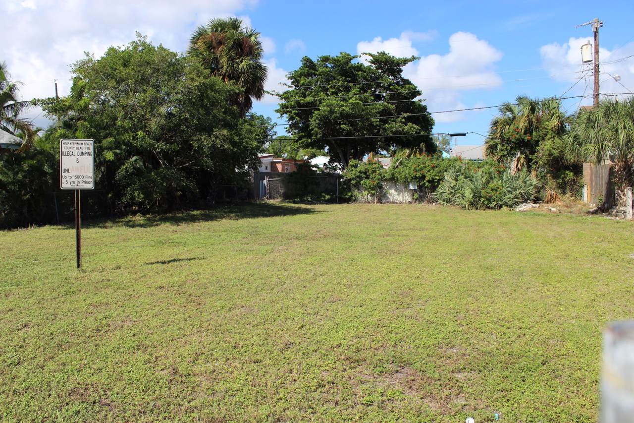 605 48th Street - Photo 1