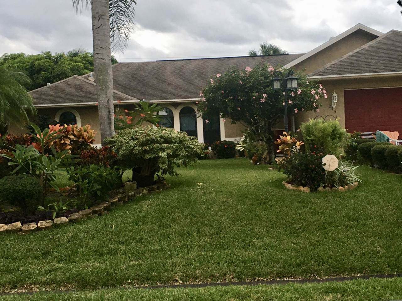 244 Grove Avenue - Photo 1