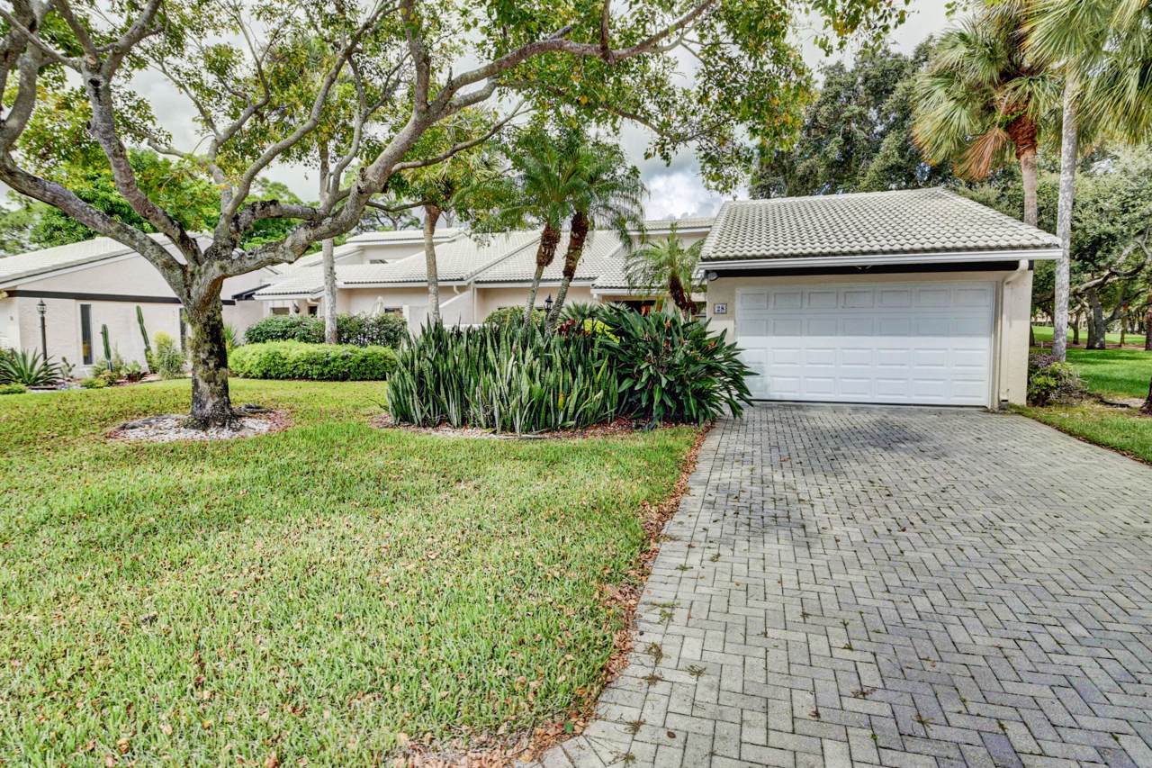 28 Villa Lane - Photo 1
