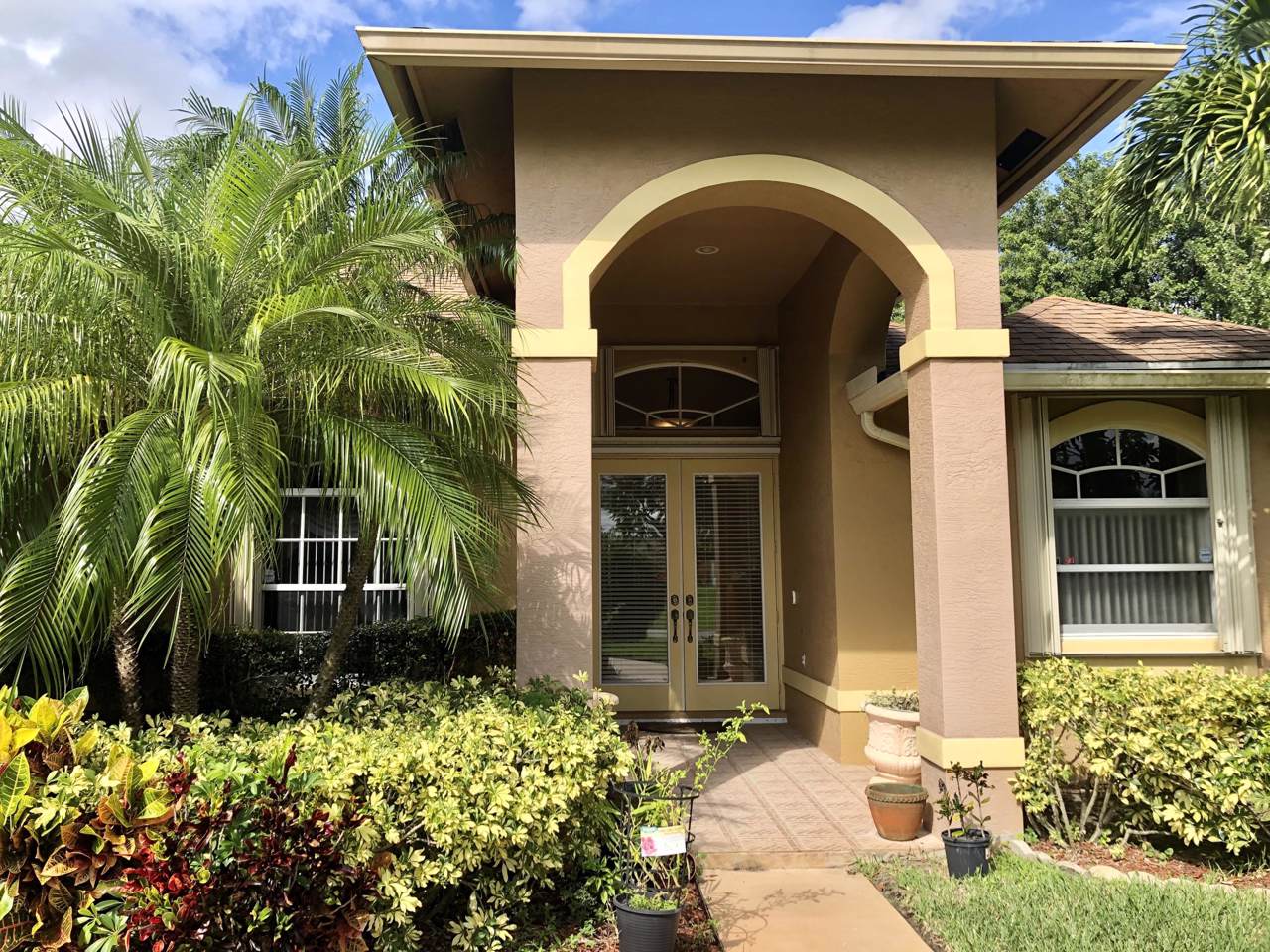 819 Mccoy Avenue - Photo 1