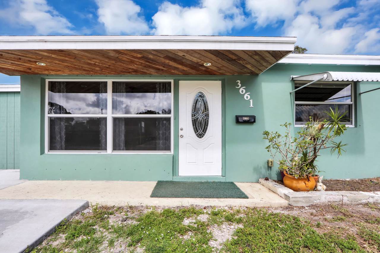 3661 Florida Boulevard - Photo 1