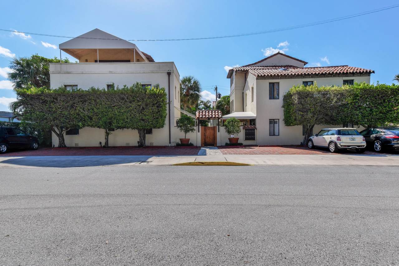 214 Chilean Avenue - Photo 1