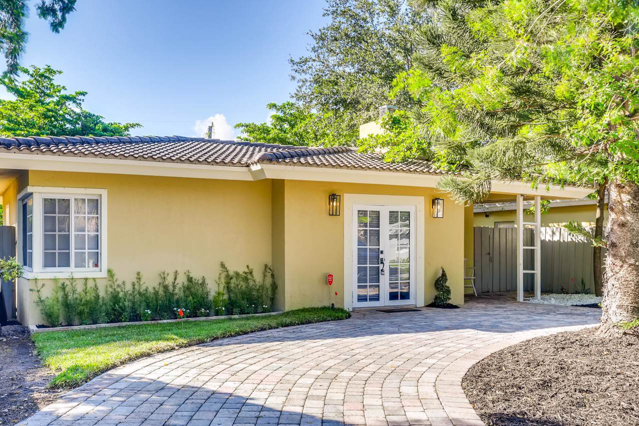 1217 7 Avenue - Photo 1