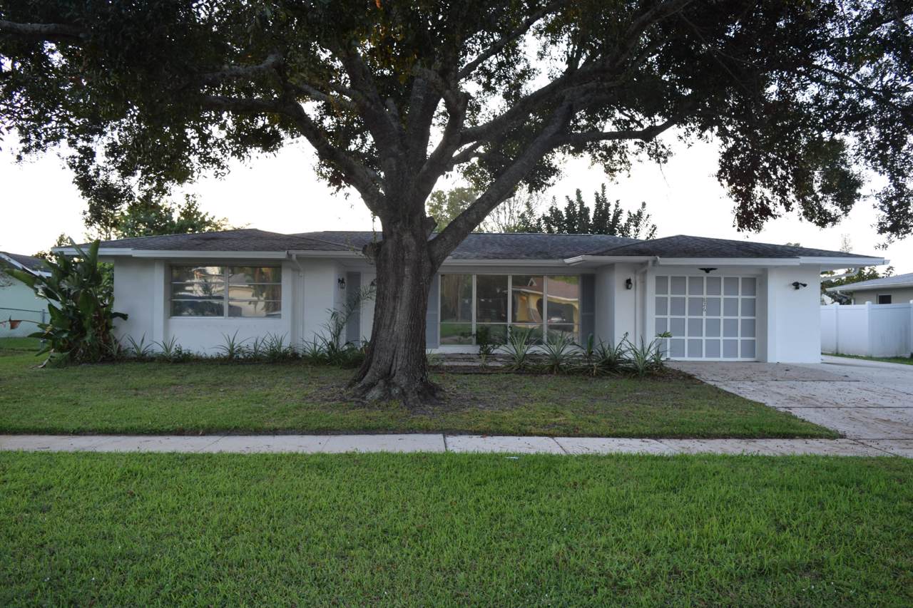 826 Goodrich Street - Photo 1 826 Goodrich Street - Photo 1