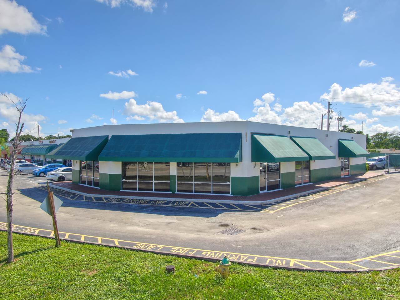1401 State Road 7 - Photo 1