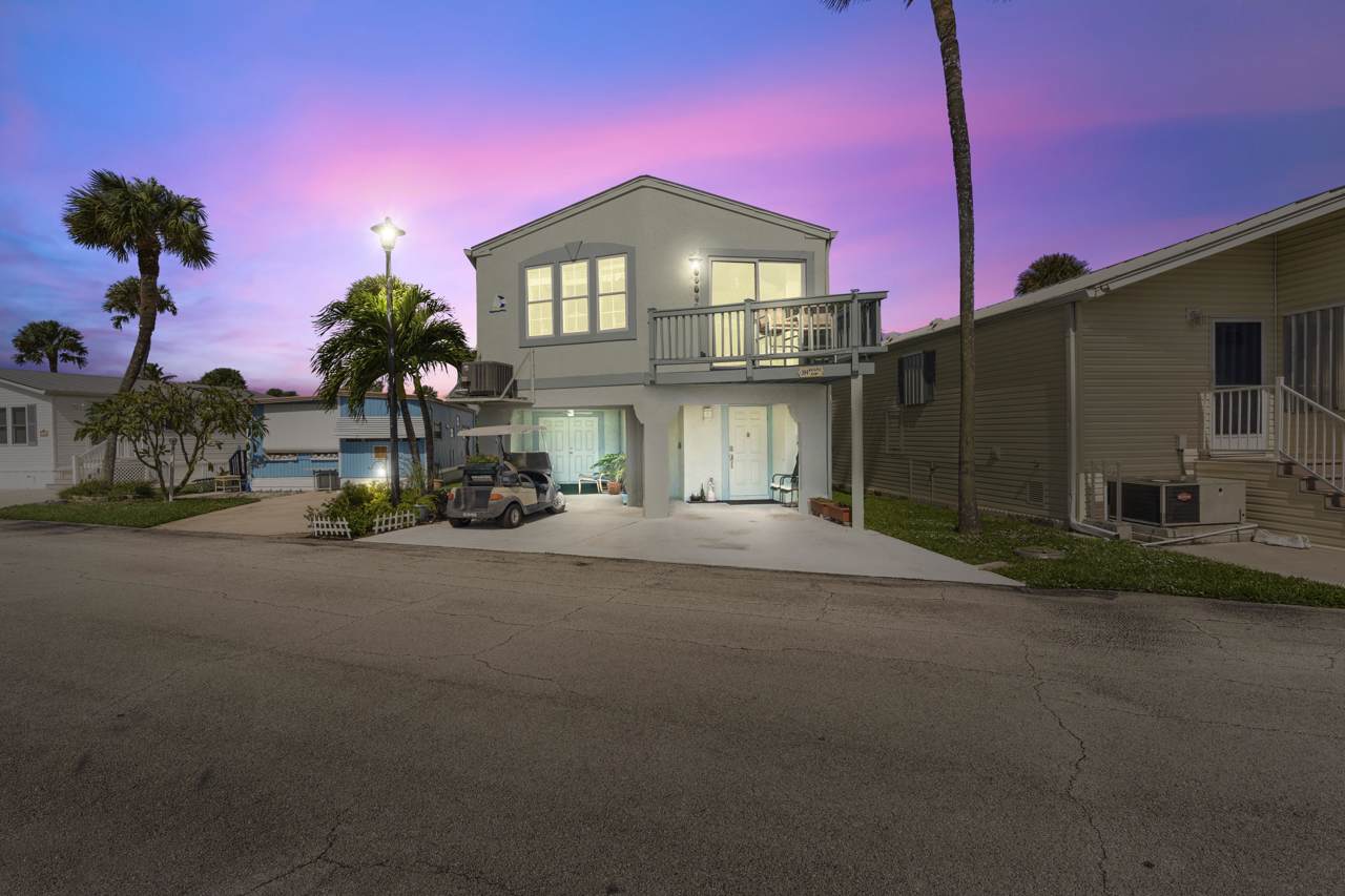 10725 Ocean Drive - Photo 1
