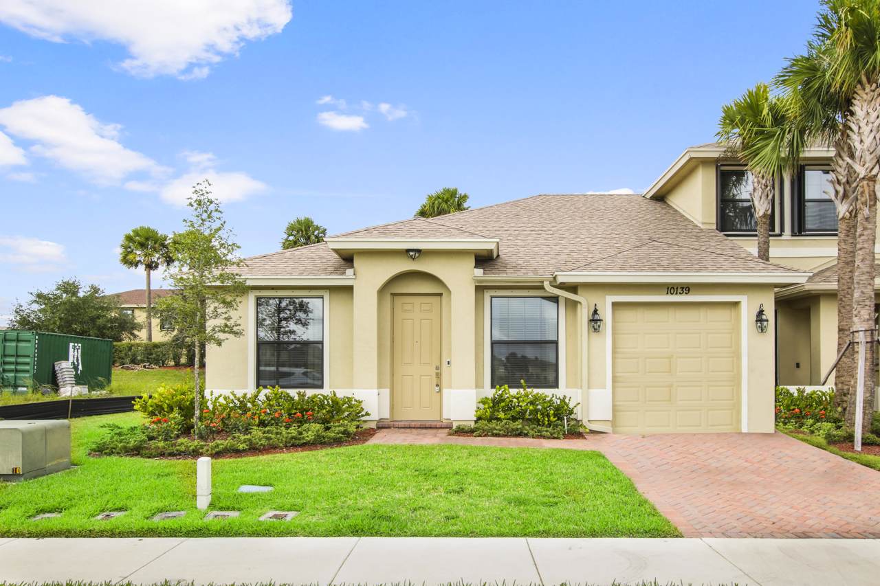 10139 Villa Circle - Photo 1