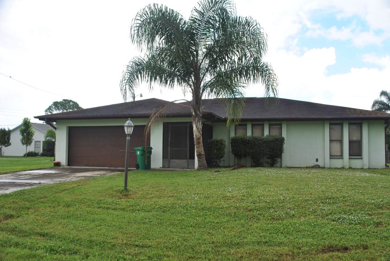 2409 Avondale Street - Photo 1