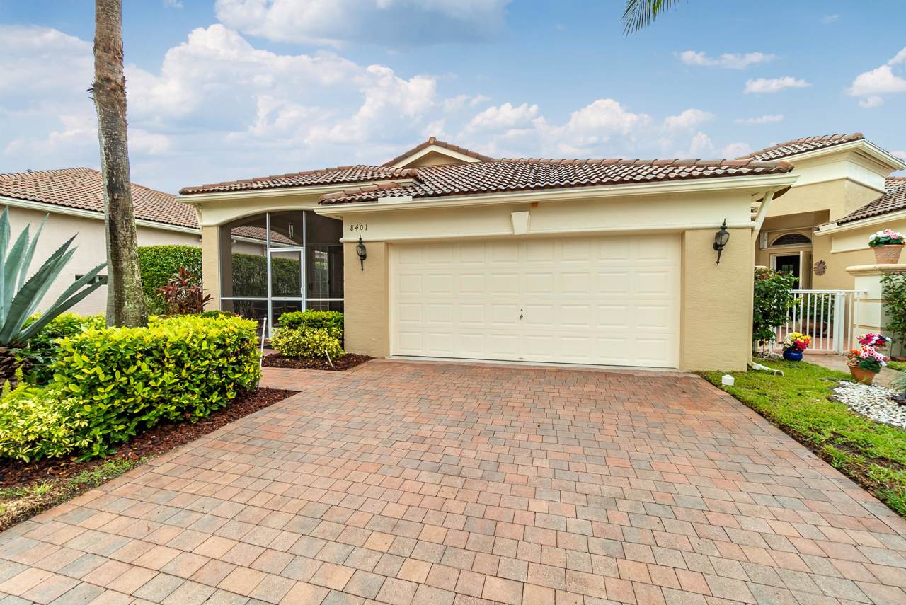 8401 Nicholls Point - Photo 1