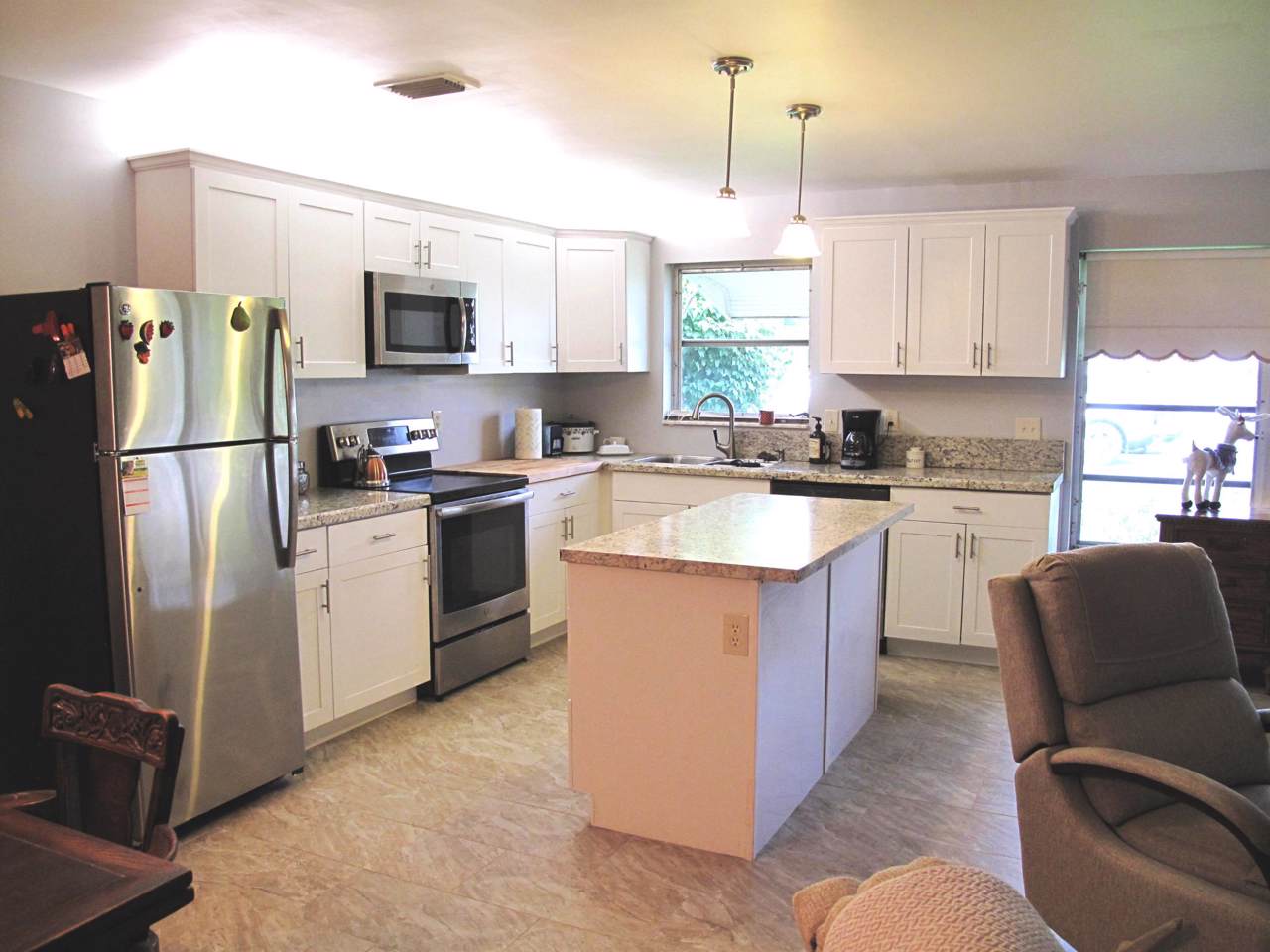 1012 Circle Terrace - Photo 1
